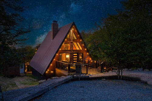 A-Frame Ski-In/Out Hot Tub Game Room, Walk to Town