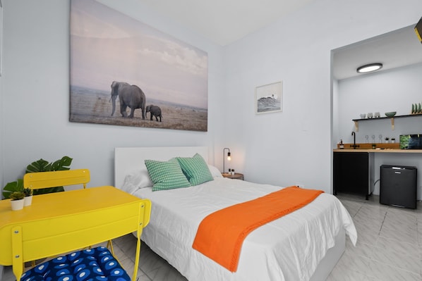 1 bedroom, iron/ironing board, travel crib, WiFi