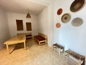 Lobby - Eco Bay Surf Camp (Aourir)