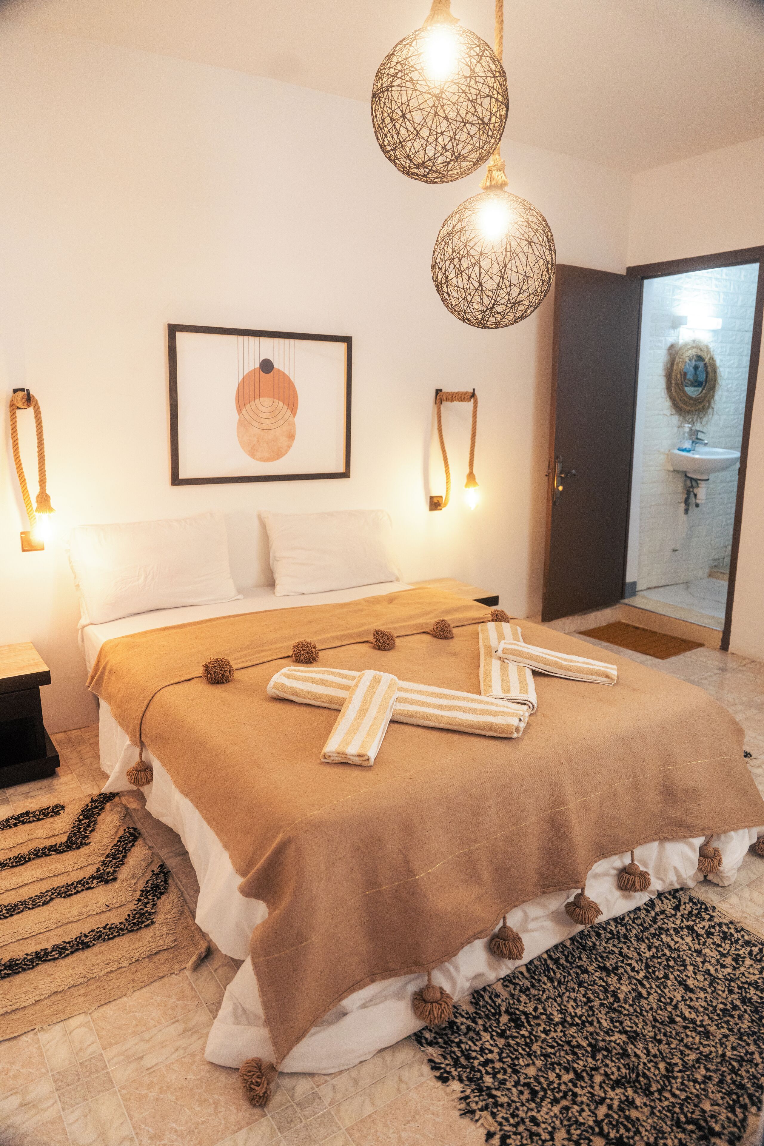 Deluxe Double Room, 1 Queen Bed | Iron/ironing board, free WiFi