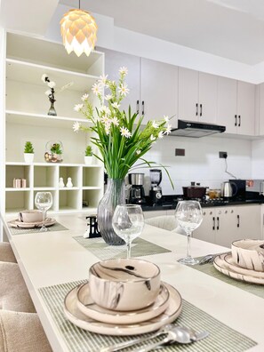 Microwave, oven, stovetop, dishwasher - Spacious 2BR Apartment at Himalaya Heights (Nairobi)