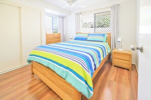 4 bedrooms, iron/ironing board, bed sheets - Lomandra: 4 BR, 2 BA House in Evans Head, Sleeps 8 (Evans Head)