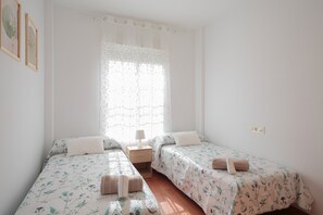 5 camere, ferro/asse da stiro, Wi-Fi, lenzuola