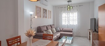 Holiday Home 'El Rincón Sevillano' with Private Terrace, Wi-Fi and Air Conditioning