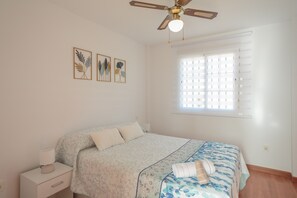 5 Schlafzimmer, Bügeleisen/Bügelbrett, WLAN, Bettwäsche