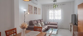 Holiday Home 'El Rincón Sevillano' with Private Terrace, Wi-Fi and Air Conditioning