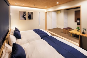 Condomínio em estilo japonês, vista para a cidade | Escrivaninha, cortinas blackout, quartos à prova de som