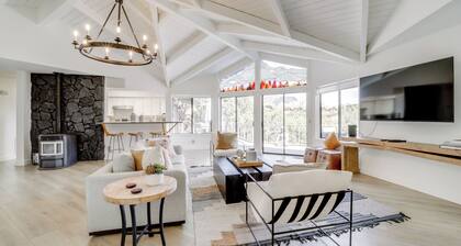 Walk to Park & Trails! Mtn-view Sedona Haven