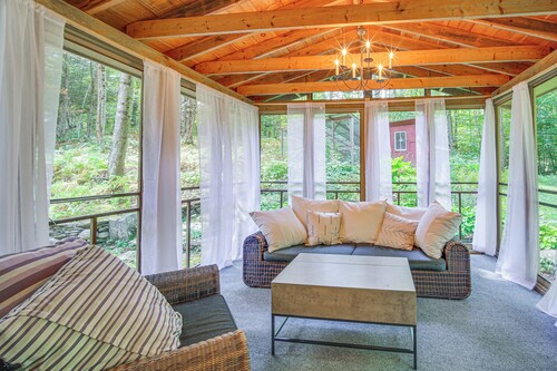 Outdoor-adventure Haven 14 Mi to Mount Snow Skiing