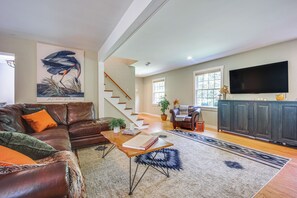 House (4 Bedrooms) | Interior - Outdoor Adventure Haven 14 Mi to Mount Snow Skiing (Newfane)