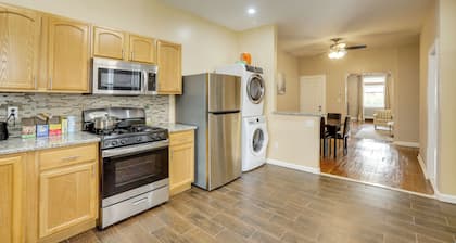 Private Backyard Jawn! Multi-level Philly Rowhouse