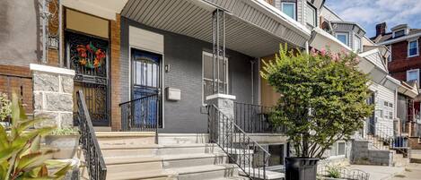 House (4 Bedrooms) | Exterior detail