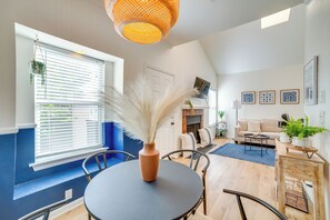 Apartment (1 Bedroom) | Interior
