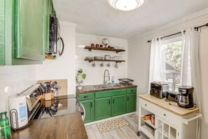 House (3 Bedrooms) | Interior - 2 Blocks to Main St: Walkable Beech Grove Home! (Beech Grove)