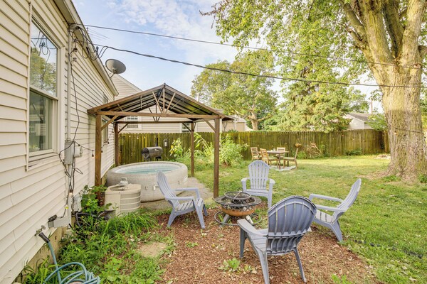 2 Blocks To Main St: Walkable Beech Grove Home! - Indianapolis Motor Speedway