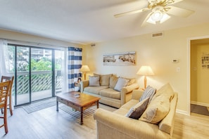 Apartment (3 Bedrooms) | Interior - Direct Beach Access! Walkable Condo on Ocean Blvd (North Myrtle Beach)
