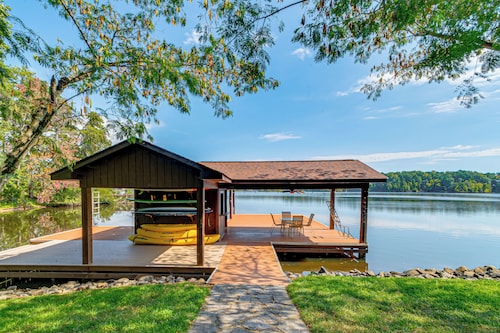 Hyco Lake Escape w/ Deck & Dock: Families Welcome!