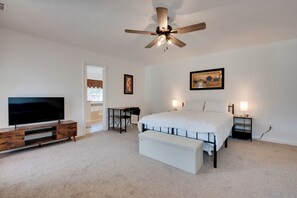 House (2 Bedrooms) | Interior - Unwind, Golf & Explore: Unique Atlanta Escape! (Atlanta)