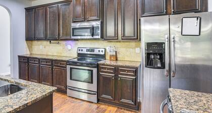 Golf & Hike: Family Home 11 Mi to Fort Bragg!