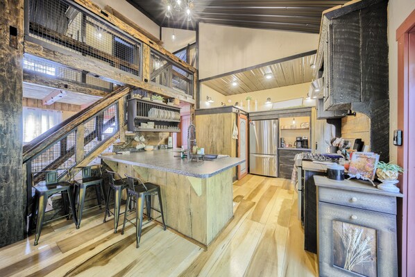 House (2 Bedrooms) | Interior