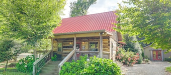 Hike, Leaf Peep & More: Sleek Cabin in Weaverville