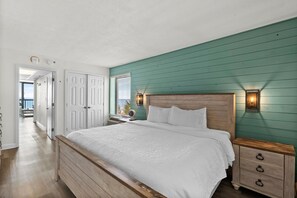 1 bedroom, iron/ironing board, free WiFi, bed sheets - Oceanfront Sand and Surf at Compass Cove Unit 370 (Myrtle Beach)