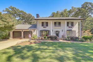 House (4 Bedrooms) | Interior - Game Room + Pond: Spacious Gainesville Getaway! (Gainesville)