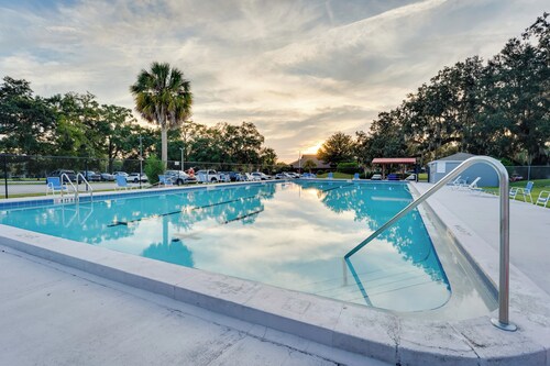 Golf Course Community Home Near Springs & Swimming