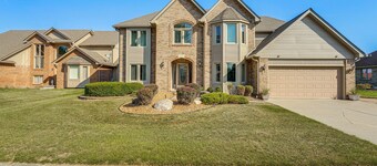 Private Yard w/ Patio: Family Getaway in Macomb