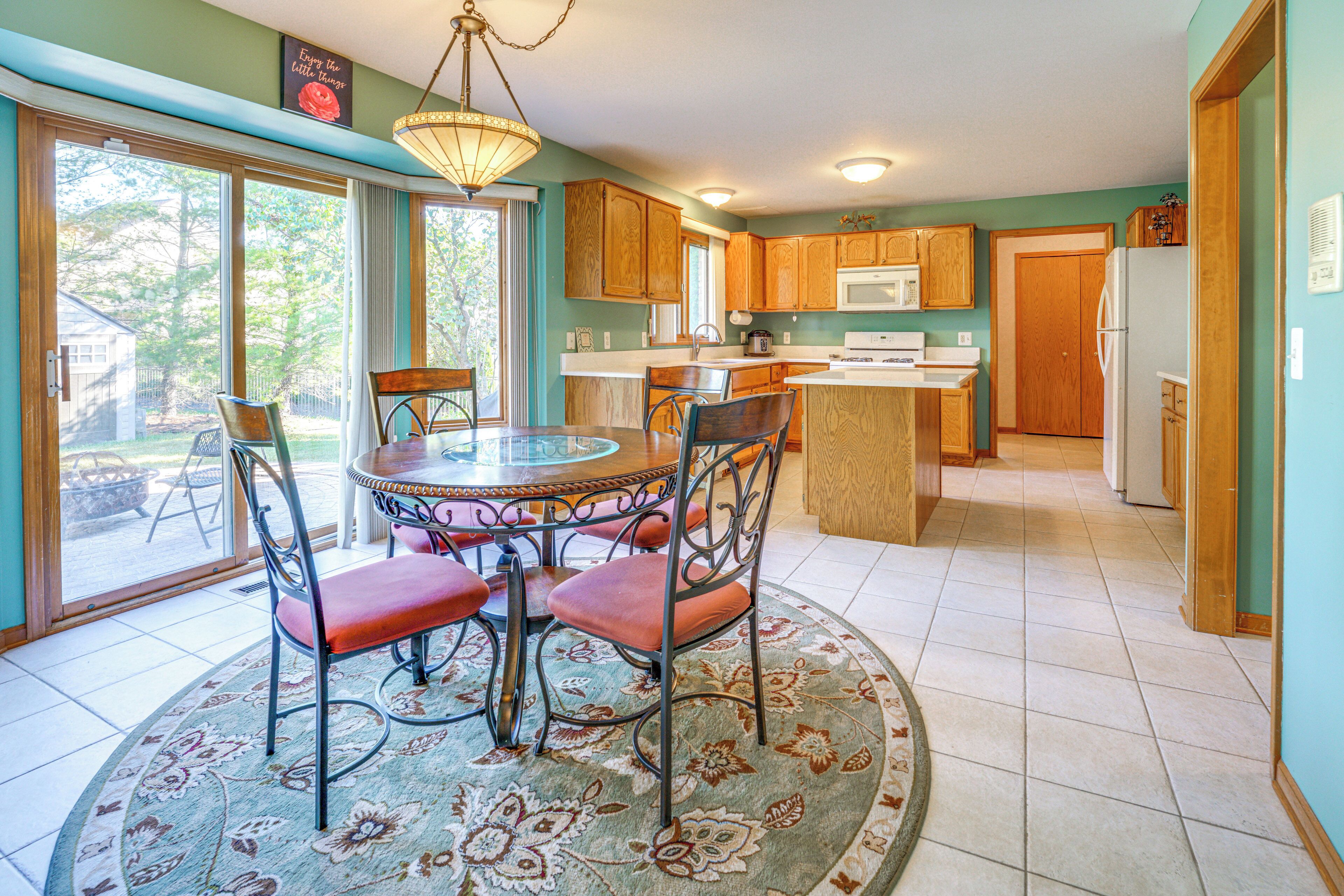 House (4 Bedrooms) | Interior