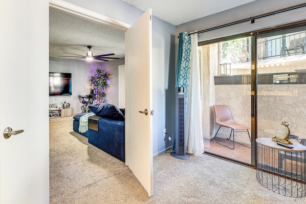 Apartment (1 Bedroom) | Interior