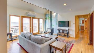 Rumah (6 Bedrooms) | Interior