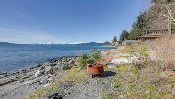 House (6 Bedrooms) | Interior