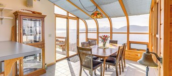 9 Mi to Mendenhall Glacier: Waterfront Juneau Home