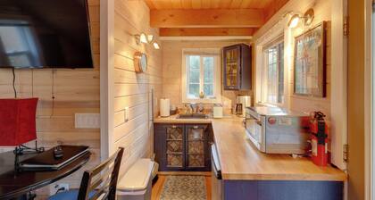 Ski, Hike, Relax By Water: Rustic Mccall Tiny Home