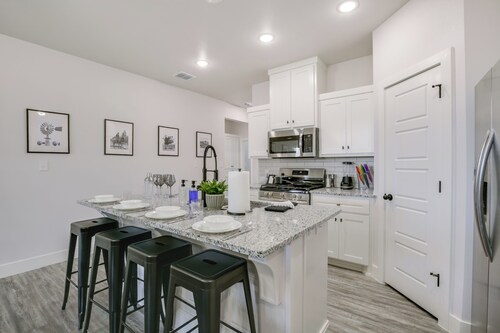 Hot Tub & Game Room: 'raider Resort' in Lubbock