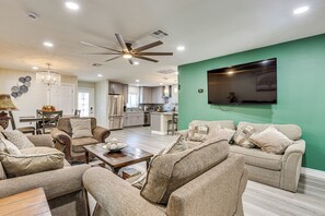 House (4 Bedrooms) | Interior