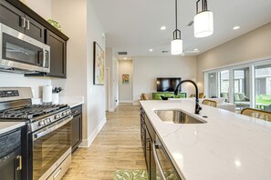 House (3 Bedrooms) | Interior