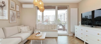 Elegant Apartment | Air Conditioning, Parking and Balcony