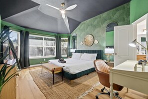 4 bedrooms, WiFi, bed sheets