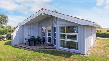 House | Outdoor dining