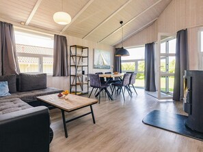 Interior - 4 Star Holiday Home in Friedrichkoog (Friedrichskoog)