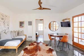 1 habitación, cuna de viaje, wifi y ropa de cama 