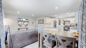 Interior - Affordable four bedroom Family Denver home (Denver)