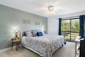 3 bedrooms, free WiFi, bed sheets - Hideaway Valley #3 - Close to Ski Hills & Harbor Springs! Seasonal Pool! (Harbor Springs)