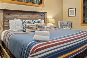 4 bedrooms, iron/ironing board