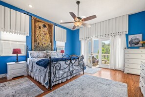 4 bedrooms, iron/ironing board, travel crib, WiFi - ✨ 10% OFF Stay! 4BR near BEACH & Downtown! (St. Augustine)