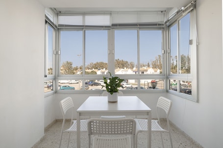 Dining. Valdelagrana Beach & Pool Apartment with Shared Pool, Private Terrace, and Wi-Fi