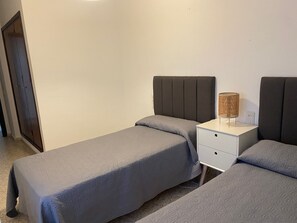 3 bedrooms, WiFi, bed sheets