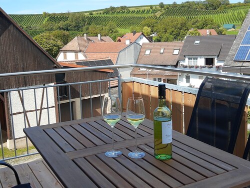 Appartement 'Weinbergblick' avec balcon et Wi-Fi